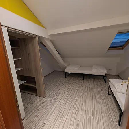 Mainrooms